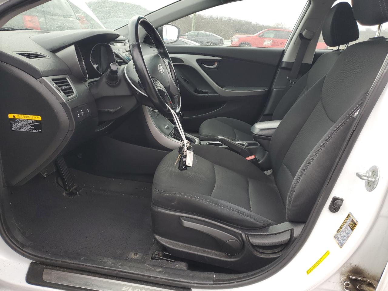 2015 Hyundai Elantra - Image 7
