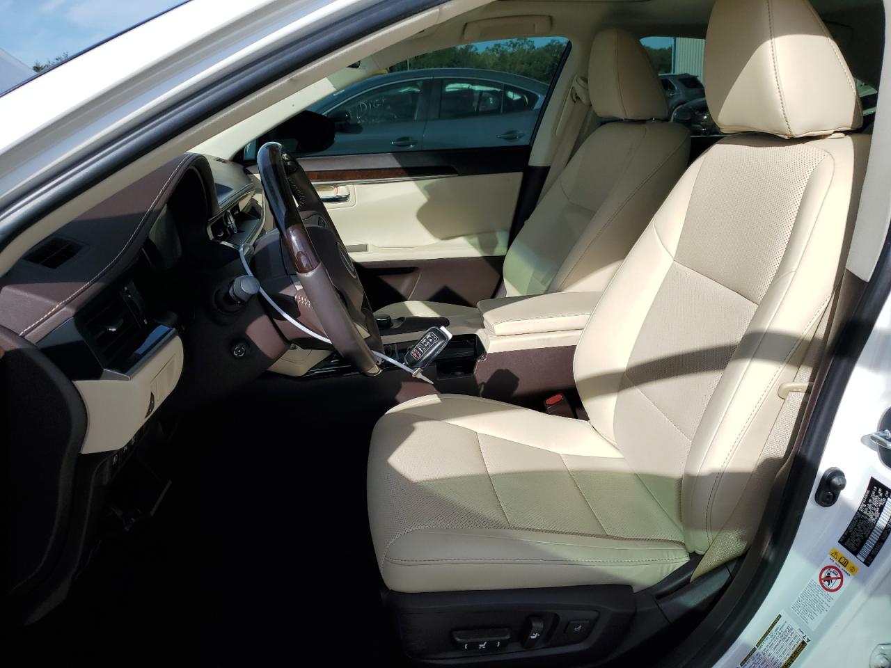 2018 Lexus ES - Image 7