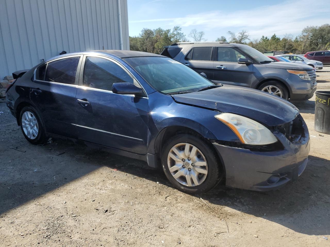 2011 Nissan Altima - Image 4