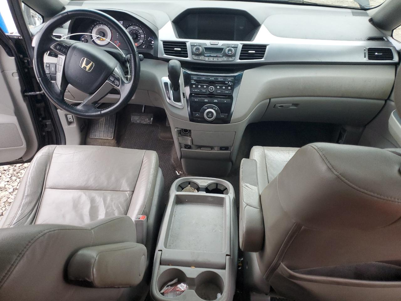 2011 Honda Odyssey - Image 8