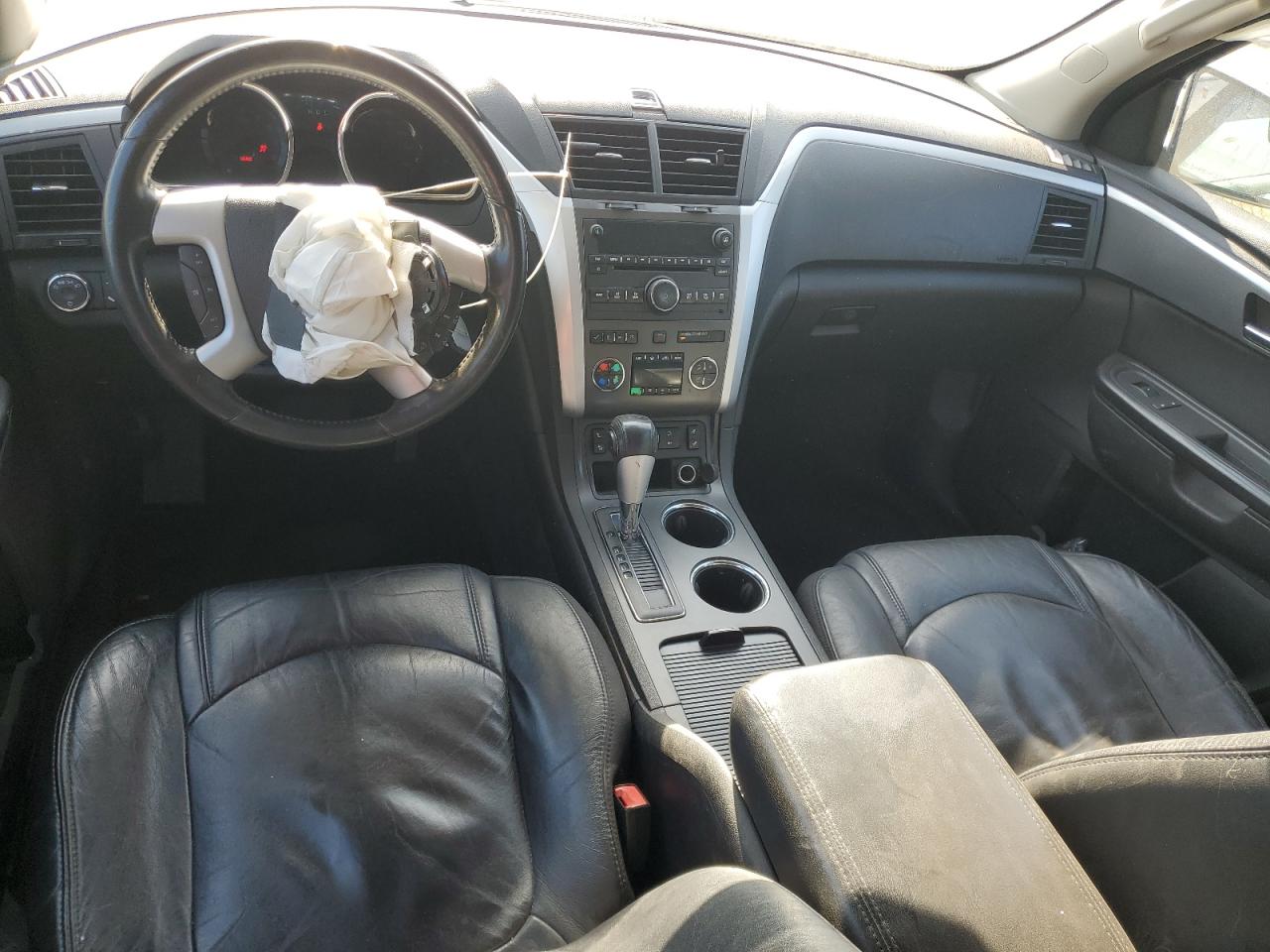 2011 Chevrolet Traverse - Image 8