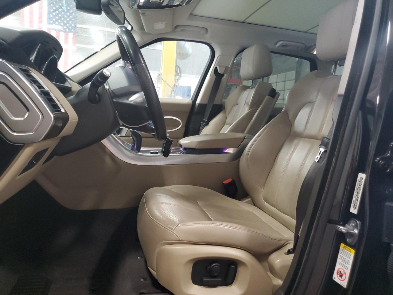 2016 Land Rover Range Rover - Image 7