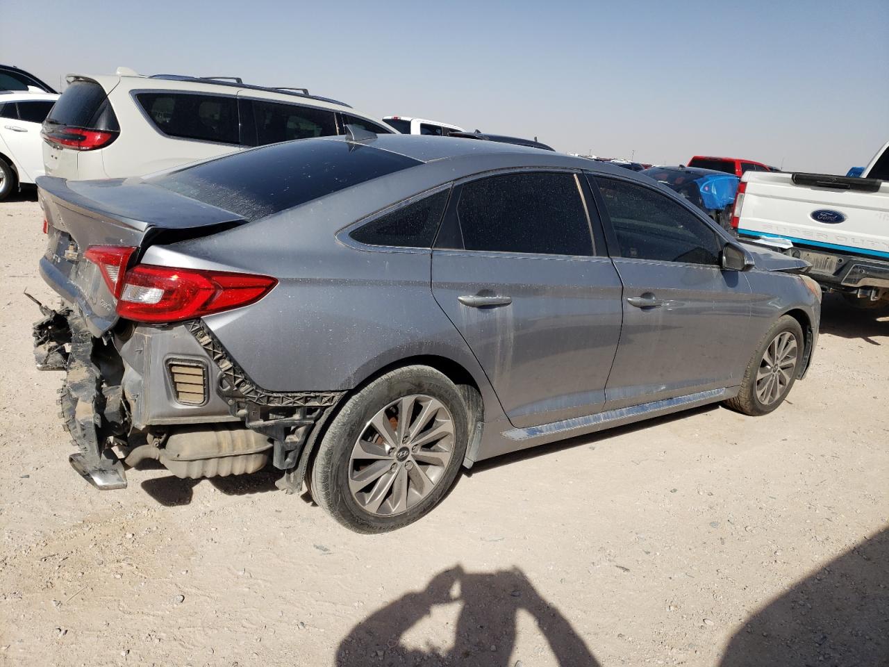 2016 Hyundai Sonata - Image 3