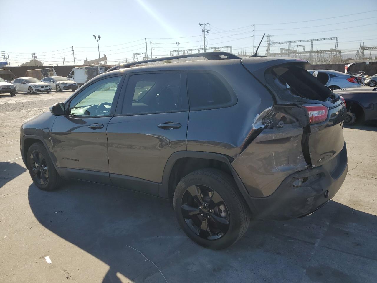 2017 Jeep Grand Cherokee - Image 2