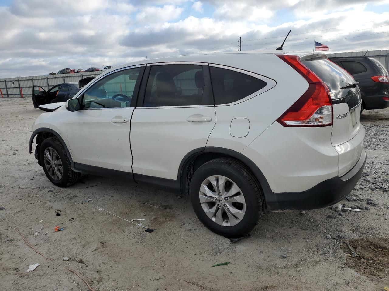 2014 Honda CR-V - Image 2