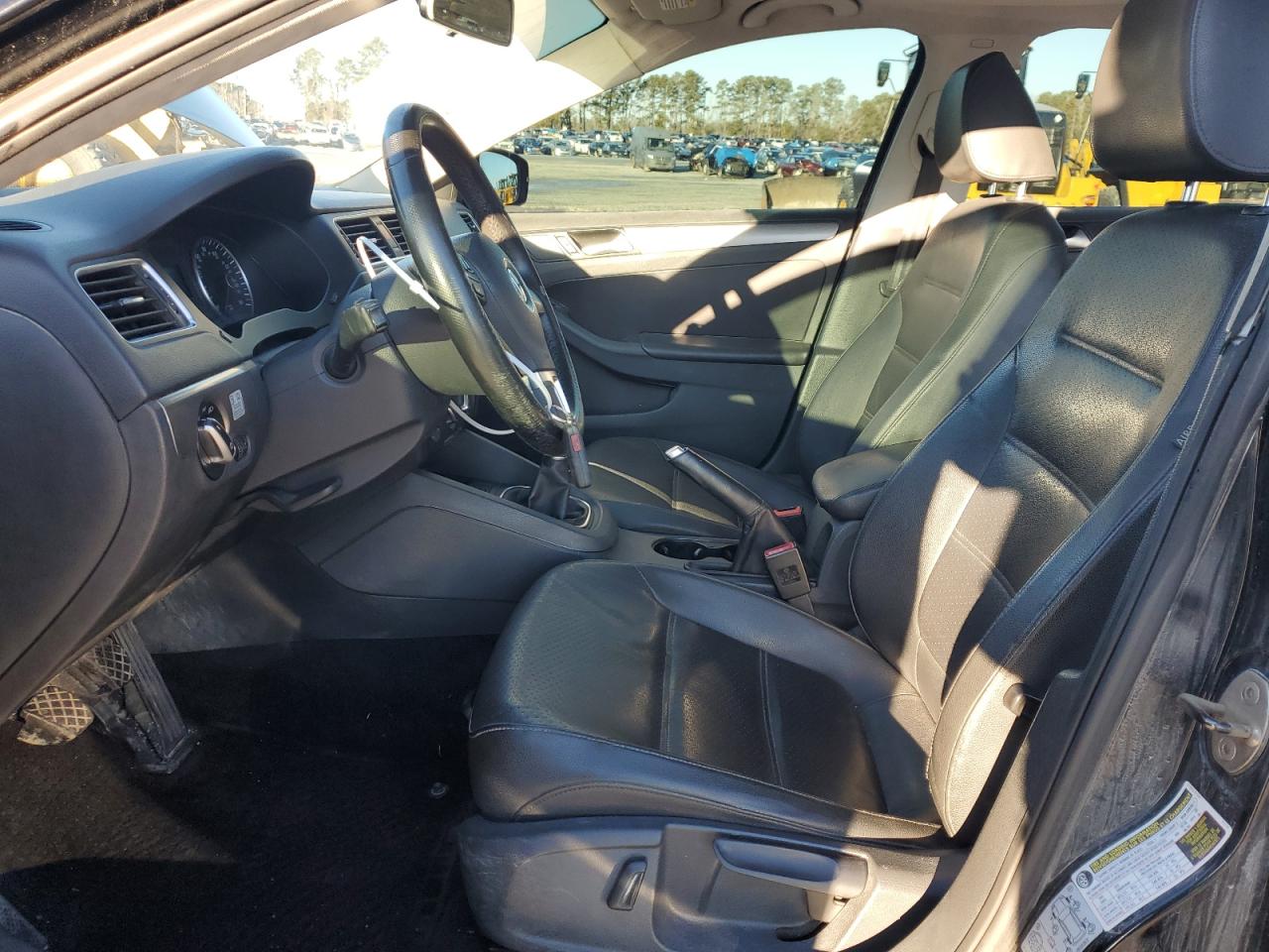 2014 Volkswagen Jetta - Image 7