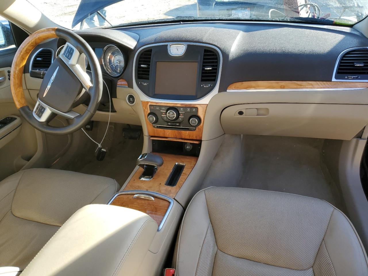 2013 Chrysler 300 - Image 8