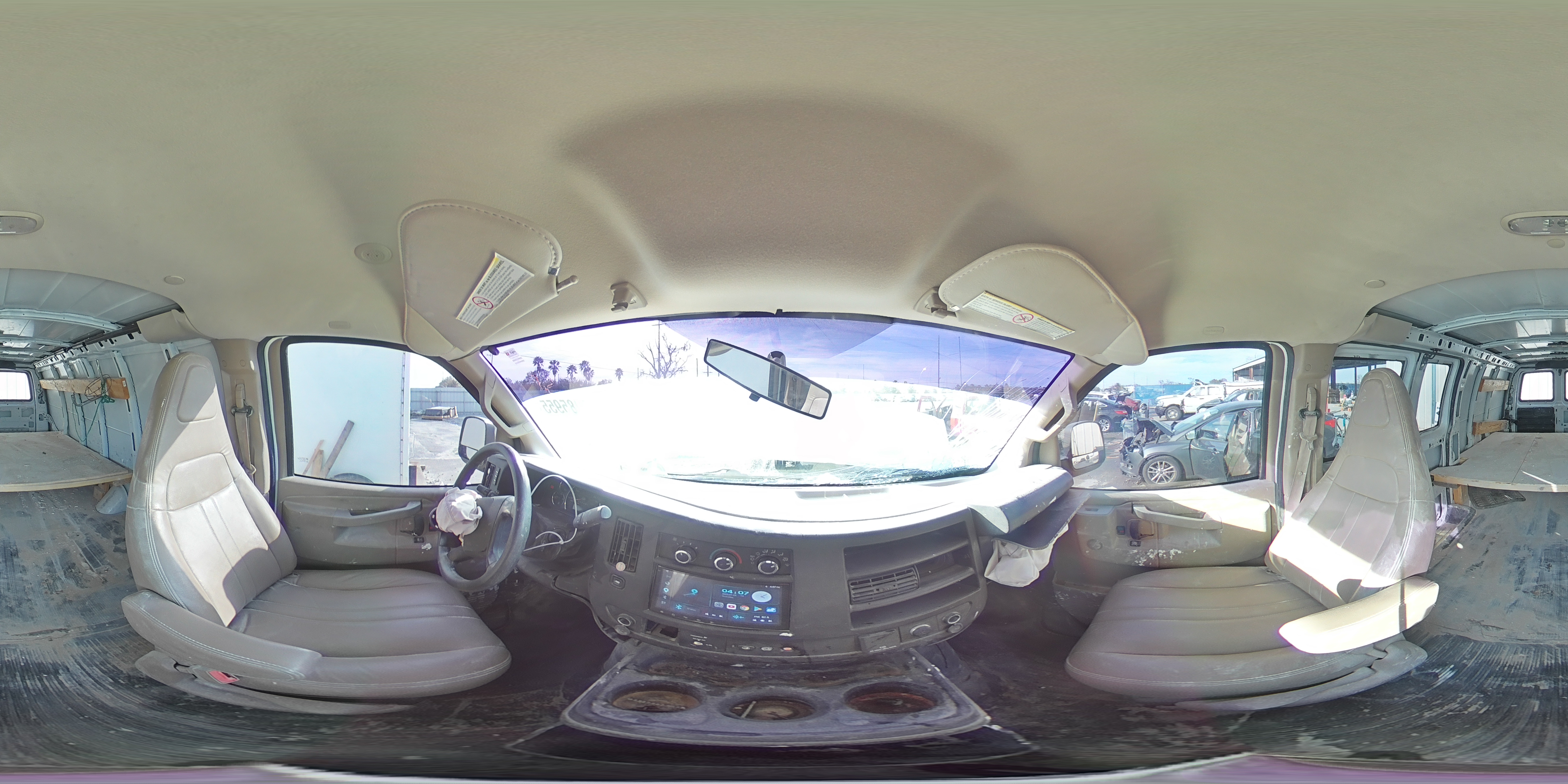 2016 Chevrolet Express - Image 15