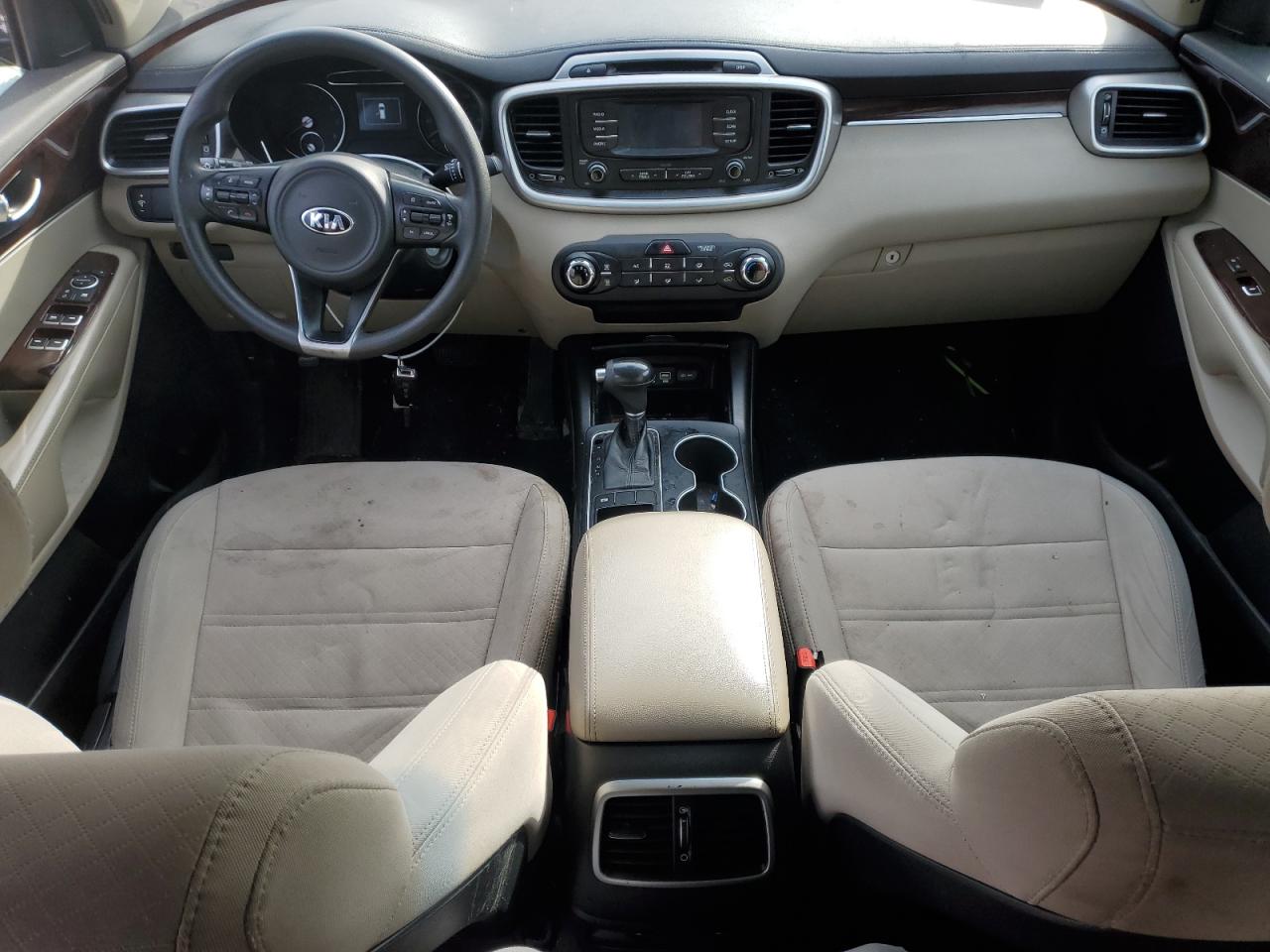 2017 Kia Sorento - Image 8