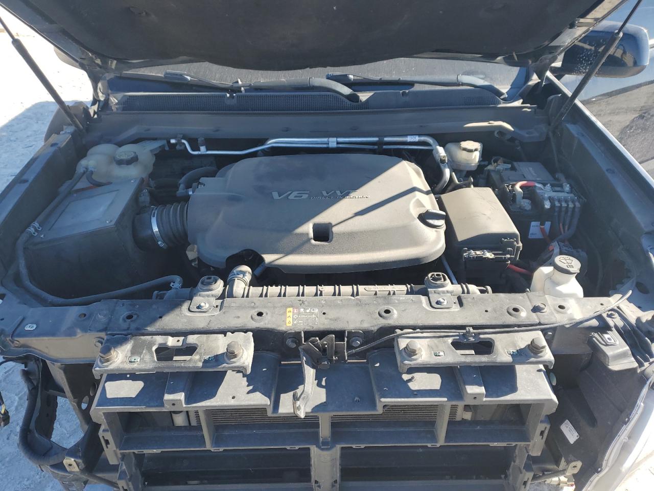 2019 Chevrolet Colorado - Image 11
