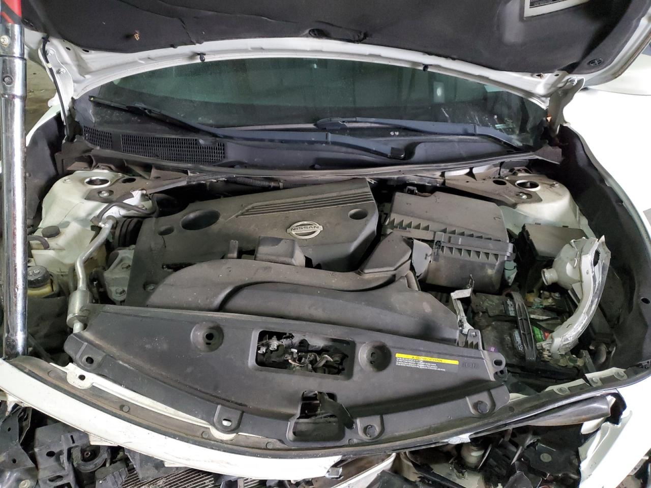 2015 Nissan Altima - Image 13