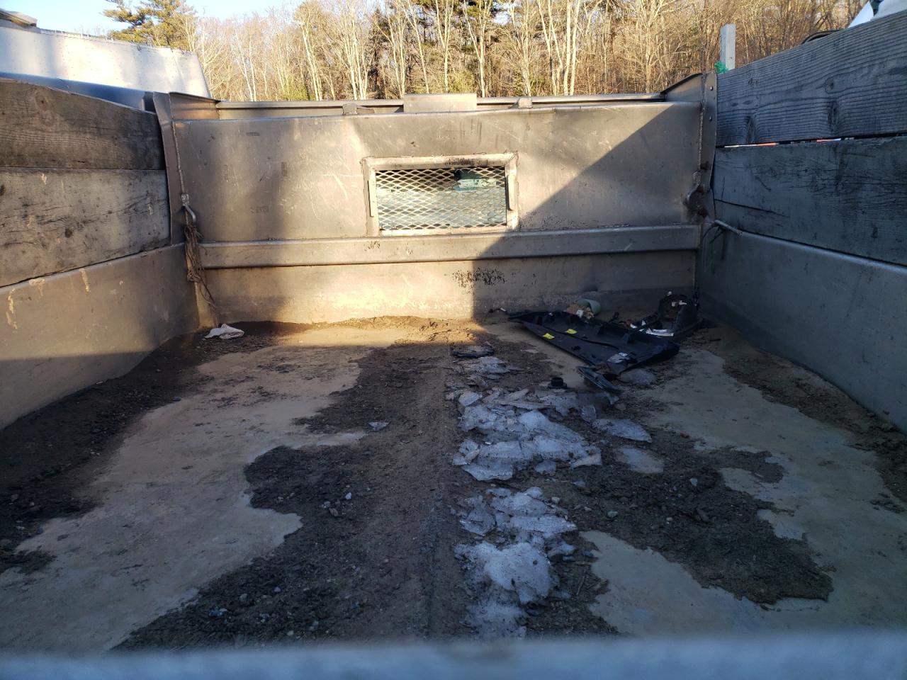1999 Ford F550 - Image 11