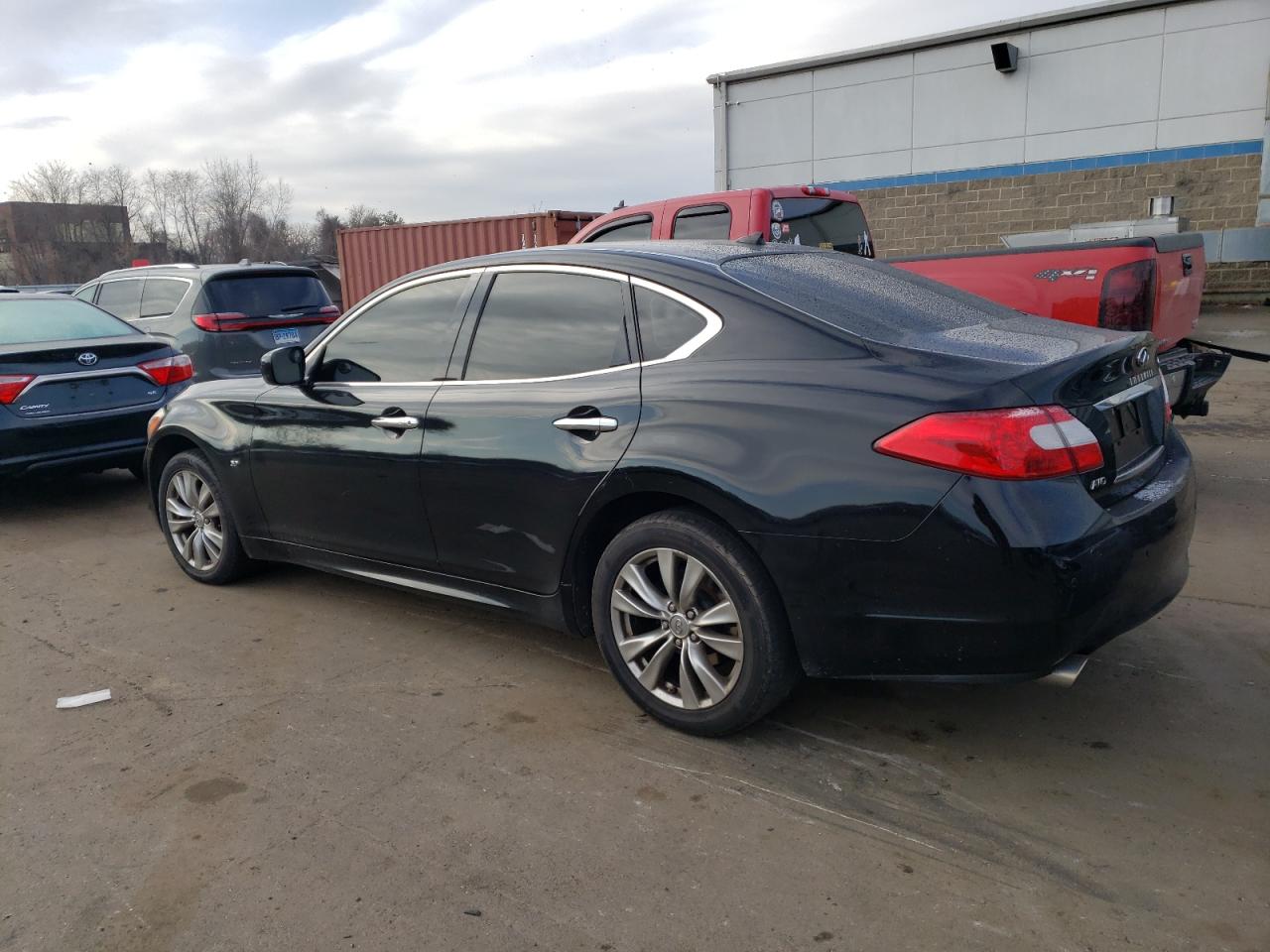 2014 Infiniti Q70 - Image 2