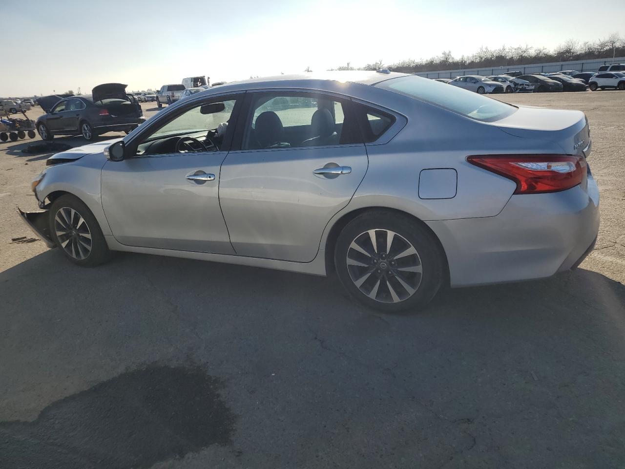 2017 Nissan Altima - Image 2
