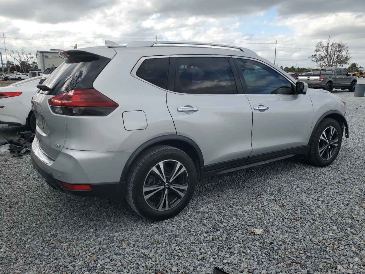 VIN JN8AT2MTXKW504006 2019 NISSAN ROGUE no.3