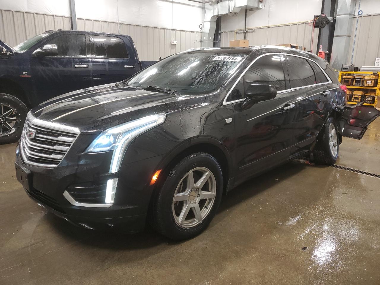 2017 Cadillac XT5 - Image 1
