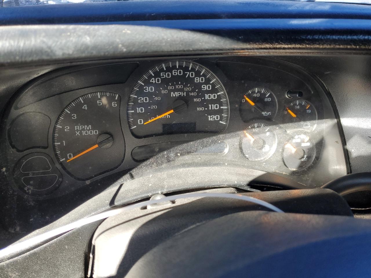 2005 Chevrolet Tahoe C1500 VIN: 1GNEC13V15R189083 Lot: 87394474