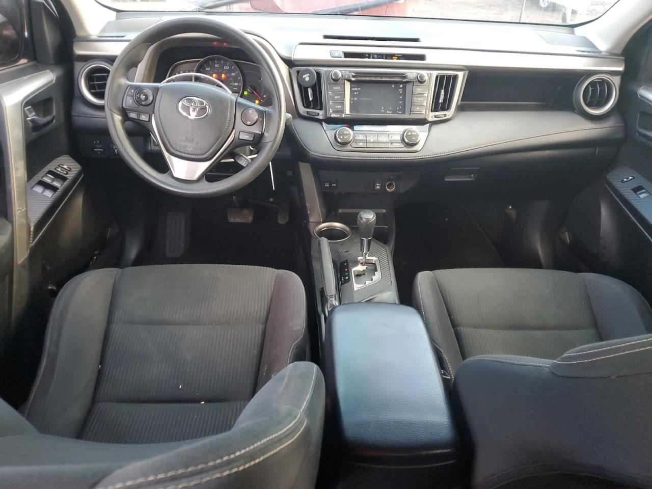 2015 Toyota RAV 4 - Image 8