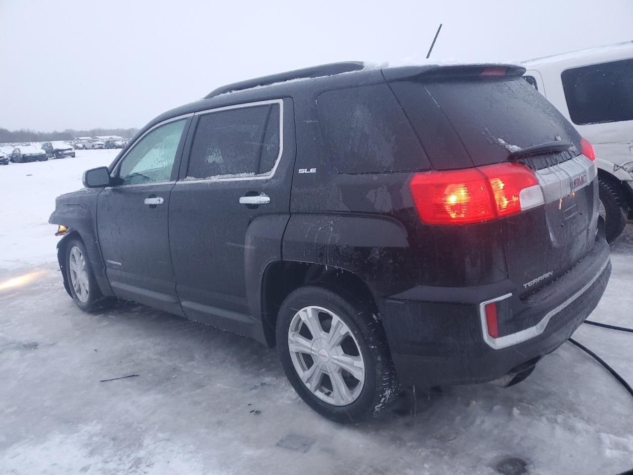 2016 GMC Terrain - Image 2
