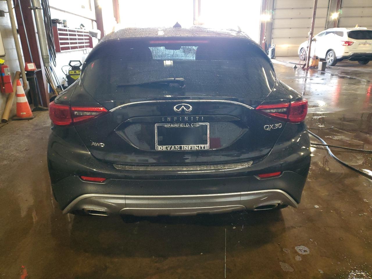 2019 Infiniti QX30 - Image 6