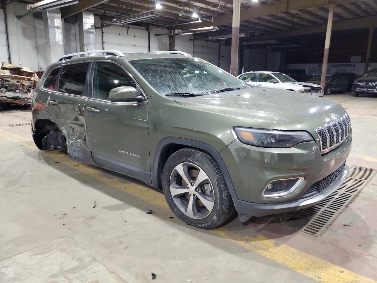 2019 Jeep Grand Cherokee - Image 4