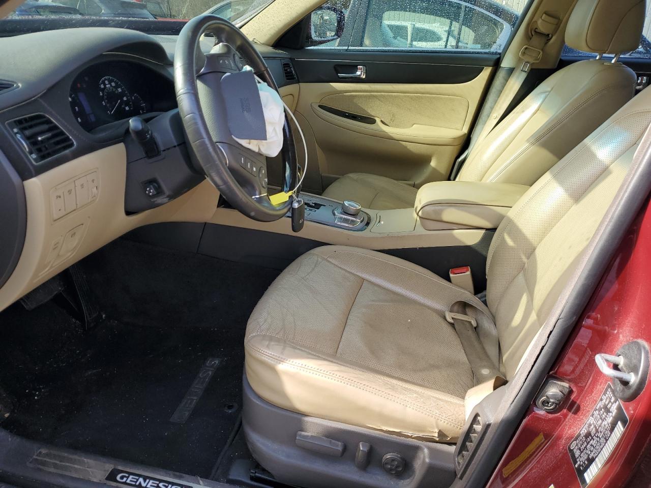2011 Hyundai Genesis - Image 7