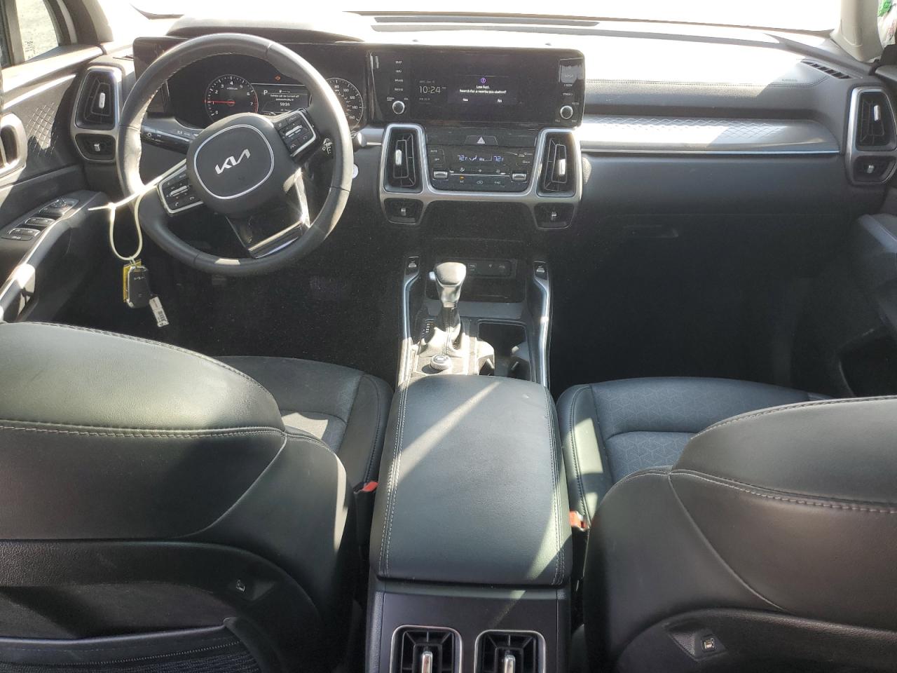 2023 Kia Sorento - Image 8
