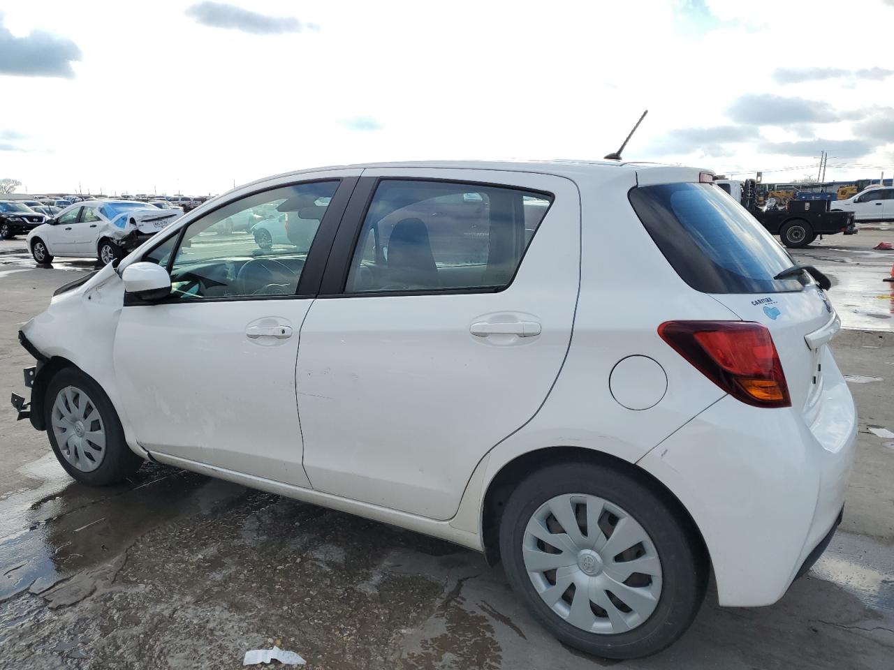 VIN VNKKTUD39HA074896 2017 TOYOTA YARIS no.2