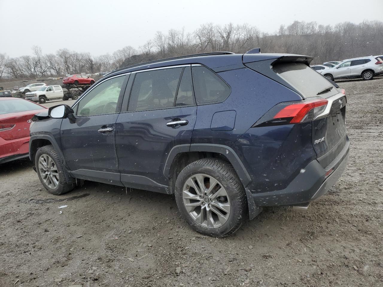 2019 Toyota RAV 4 - Image 2