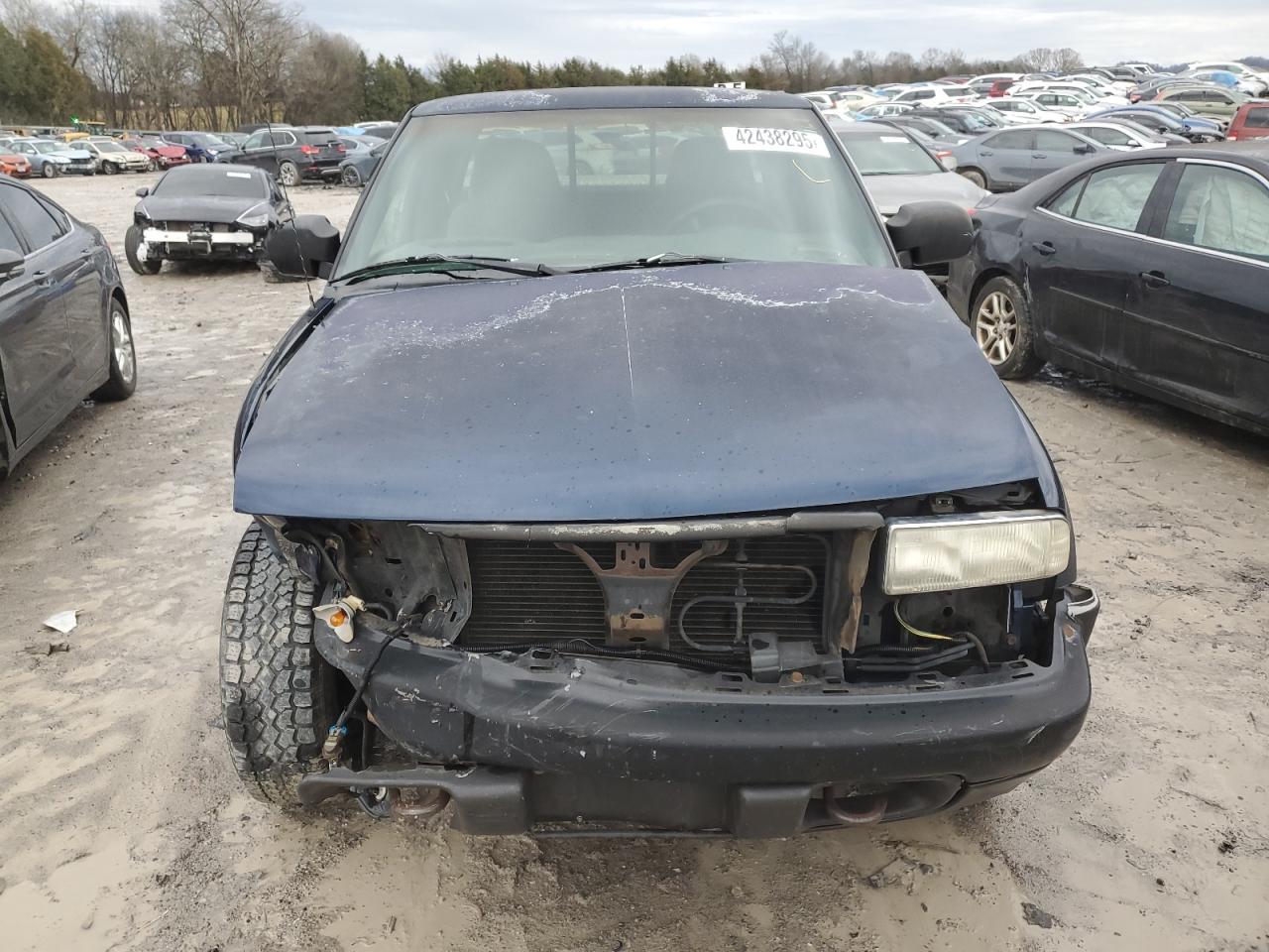 1999 Chevrolet S-10 Pickup - Image 5
