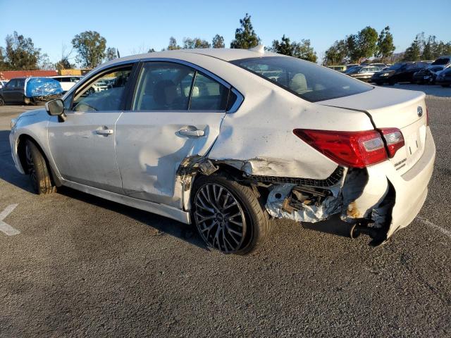  SUBARU LEGACY 2017 Белый