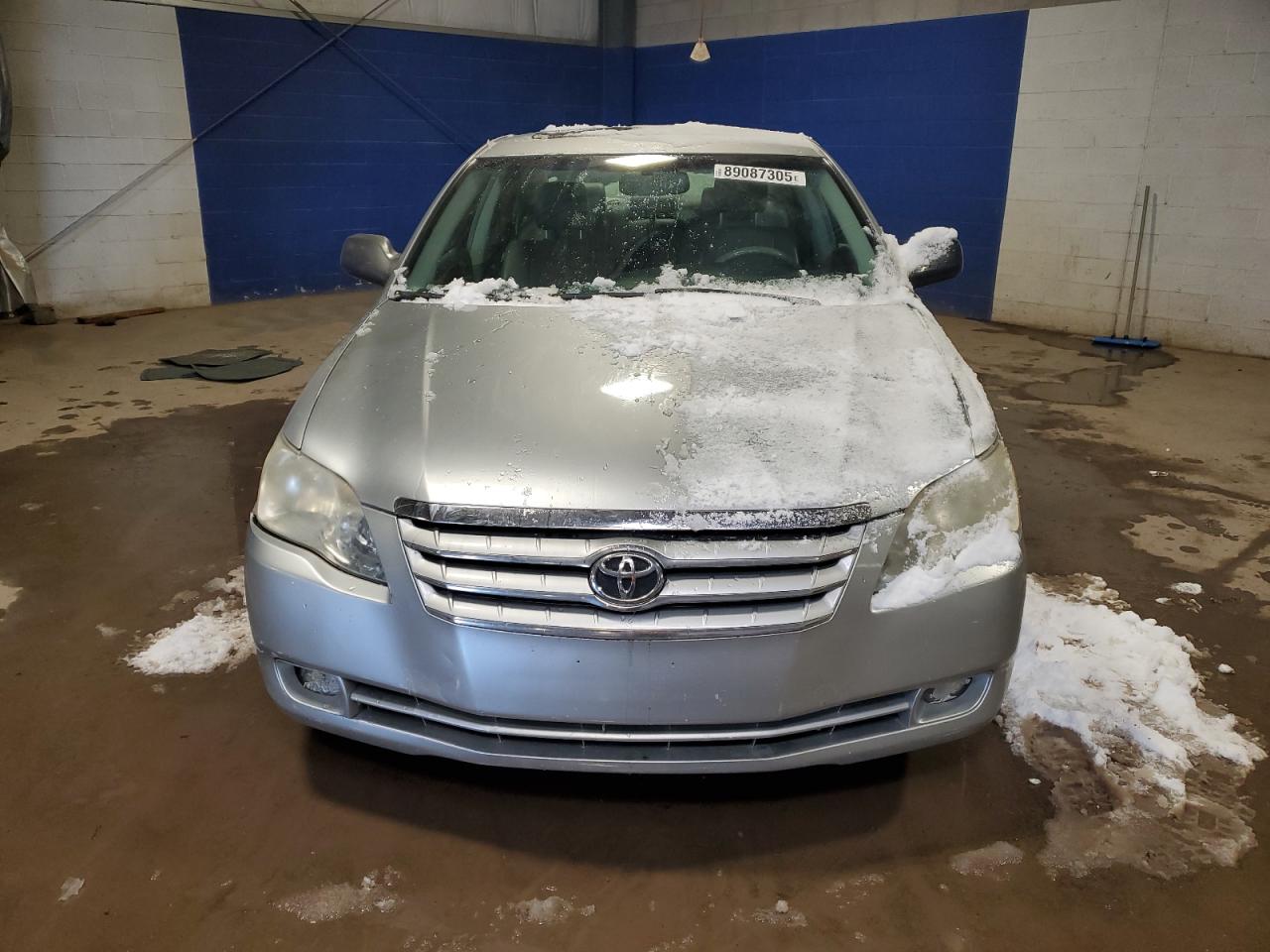 2006 Toyota Avalon - Image 5