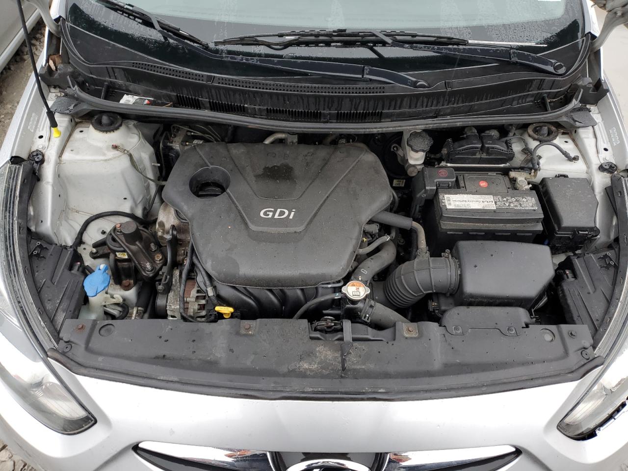 2014 Hyundai Accent - Image 13