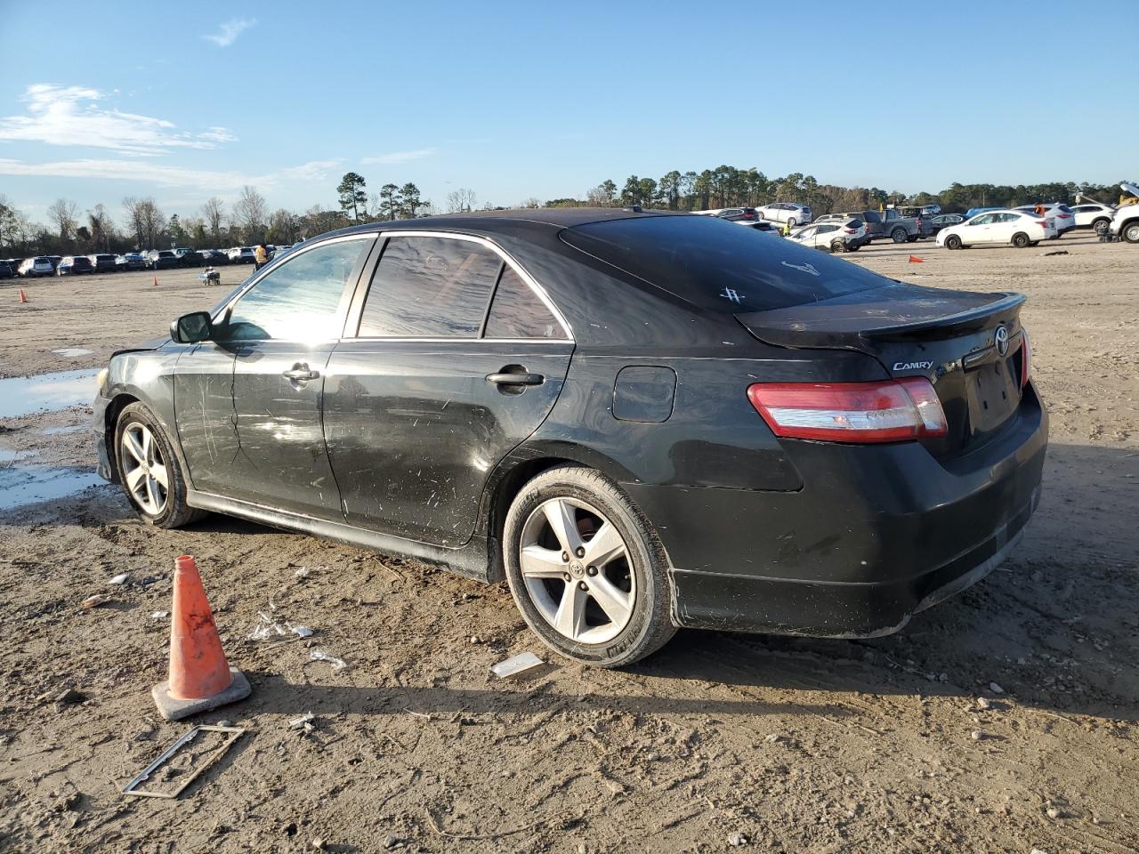 2011 Toyota Camry - Image 2