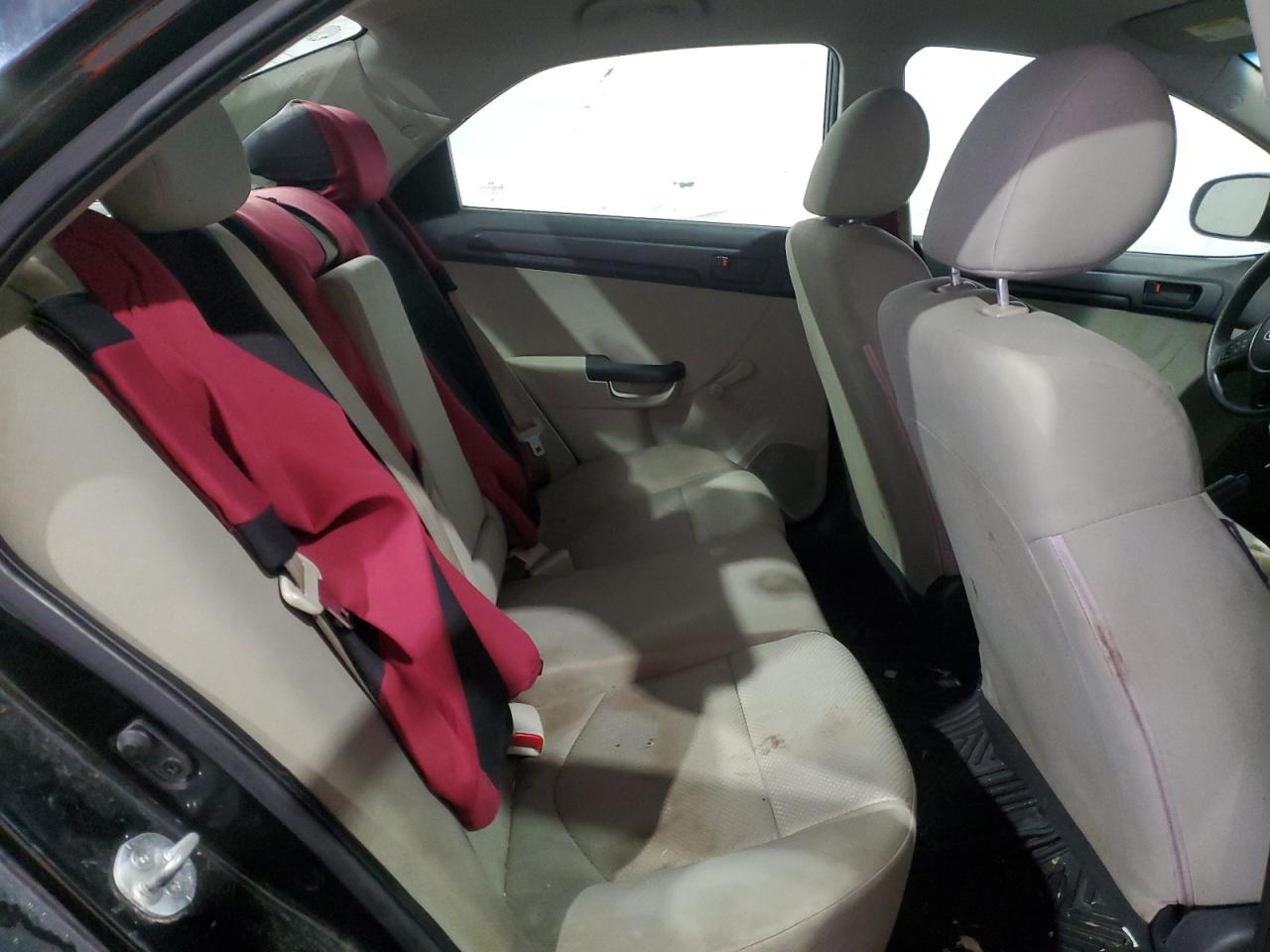 2012 Kia Forte - Image 10