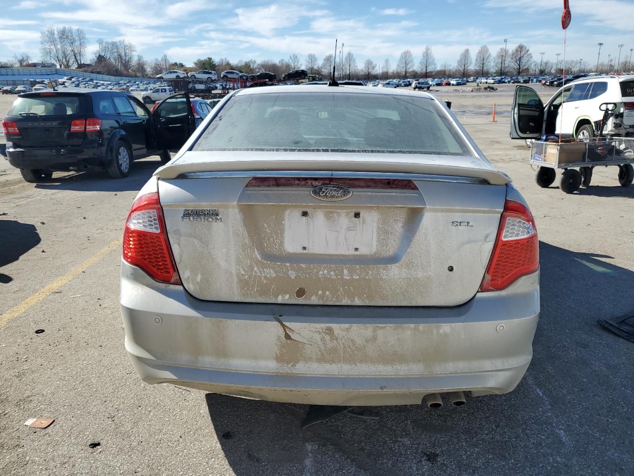 2011 Ford Fusion - Image 6