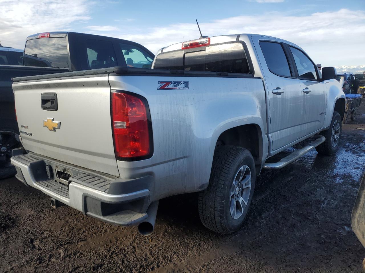 2017 Chevrolet Colorado - Image 3