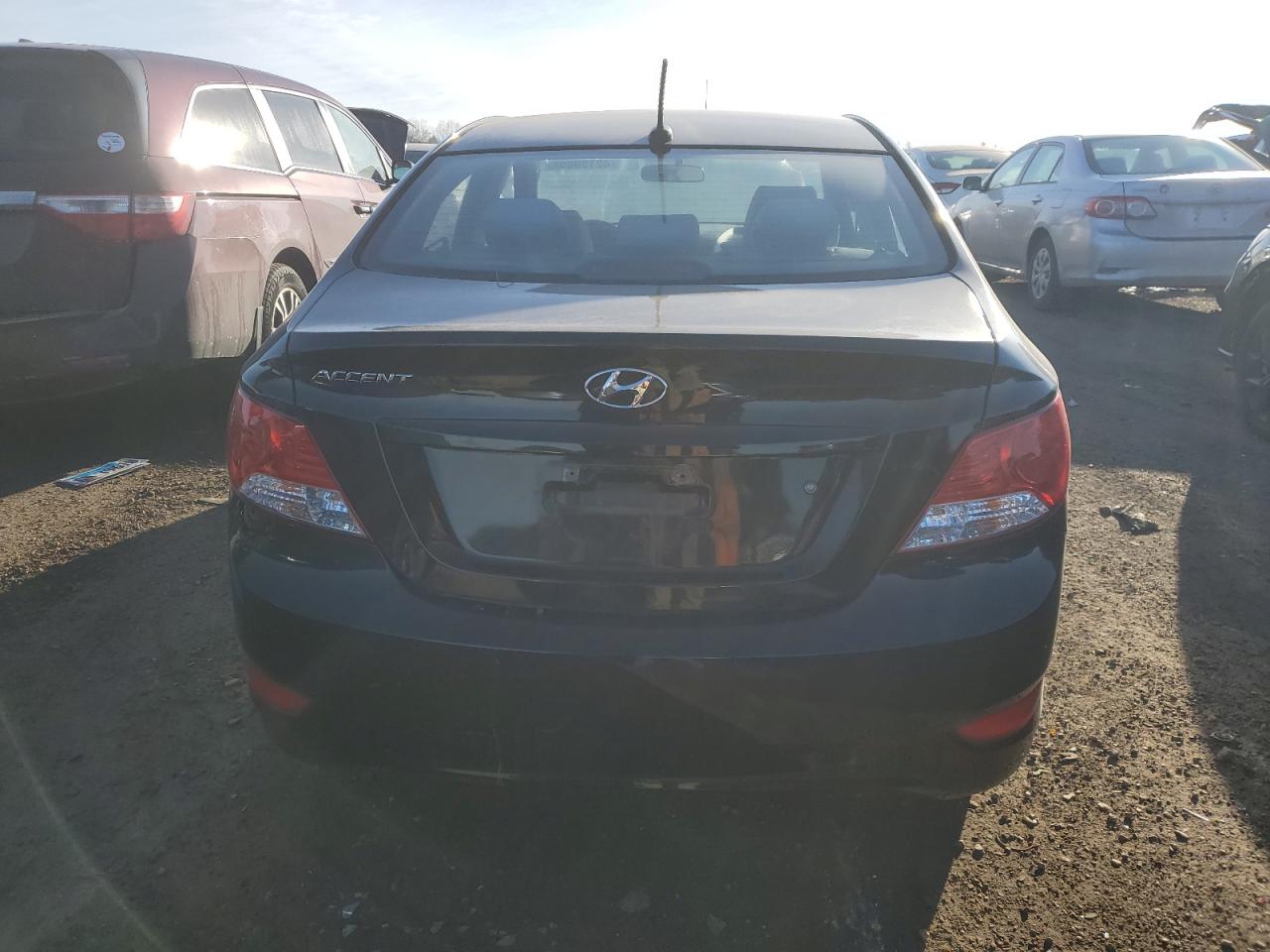 2014 Hyundai Accent - Image 6