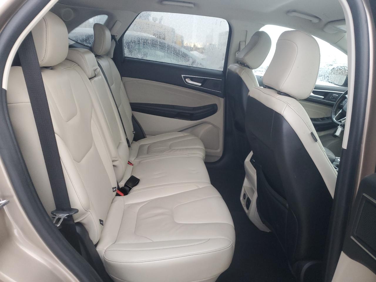2021 Ford Edge - Image 11