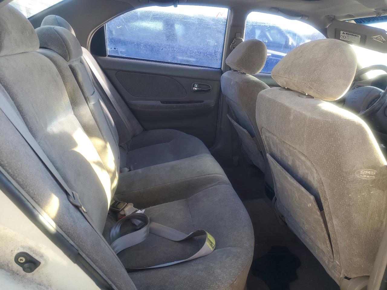 2002 Kia Optima - Image 10