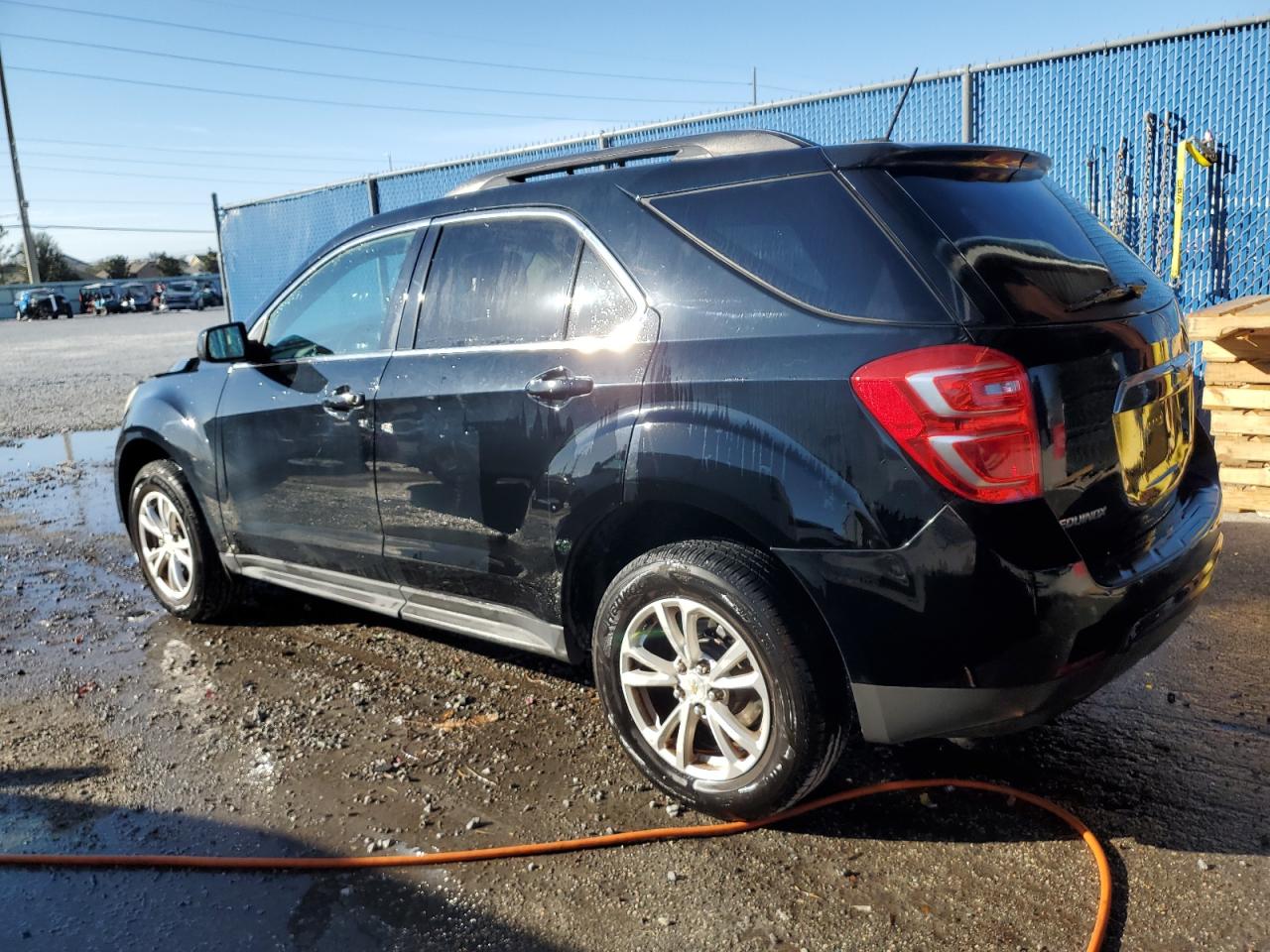 2017 Chevrolet Equinox - Image 2