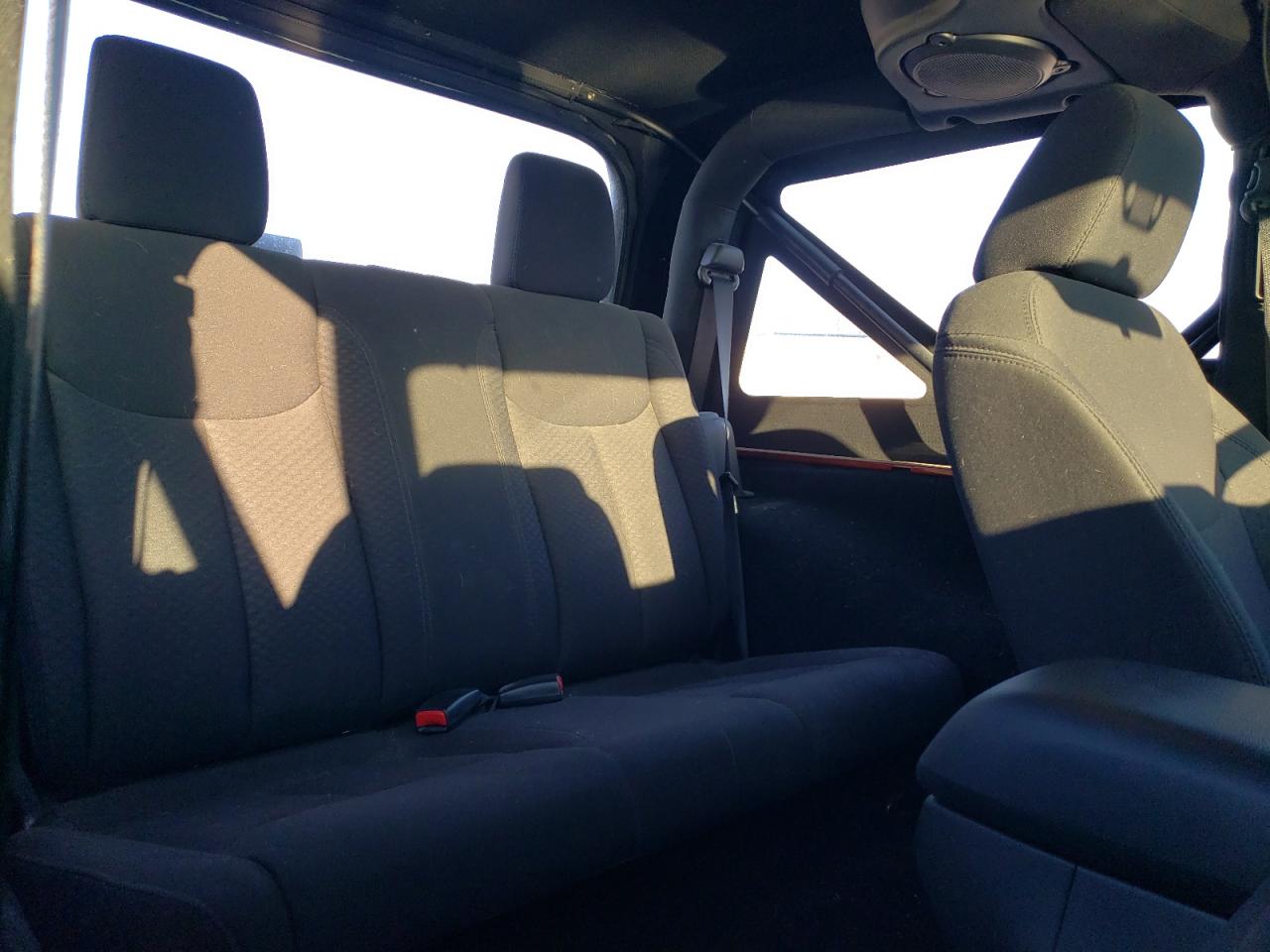 2014 Jeep Wrangler - Image 10