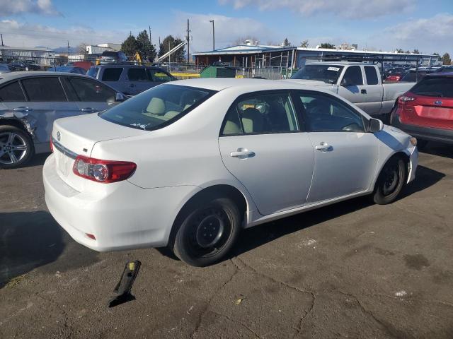 Sedans TOYOTA COROLLA 2012 White