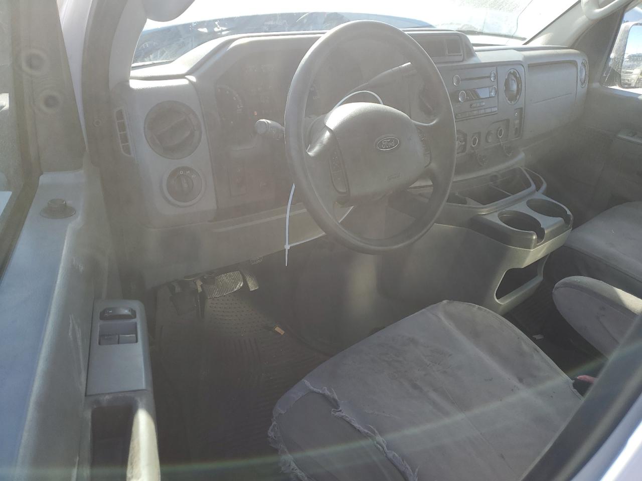 2014 Ford Econoline - Image 8
