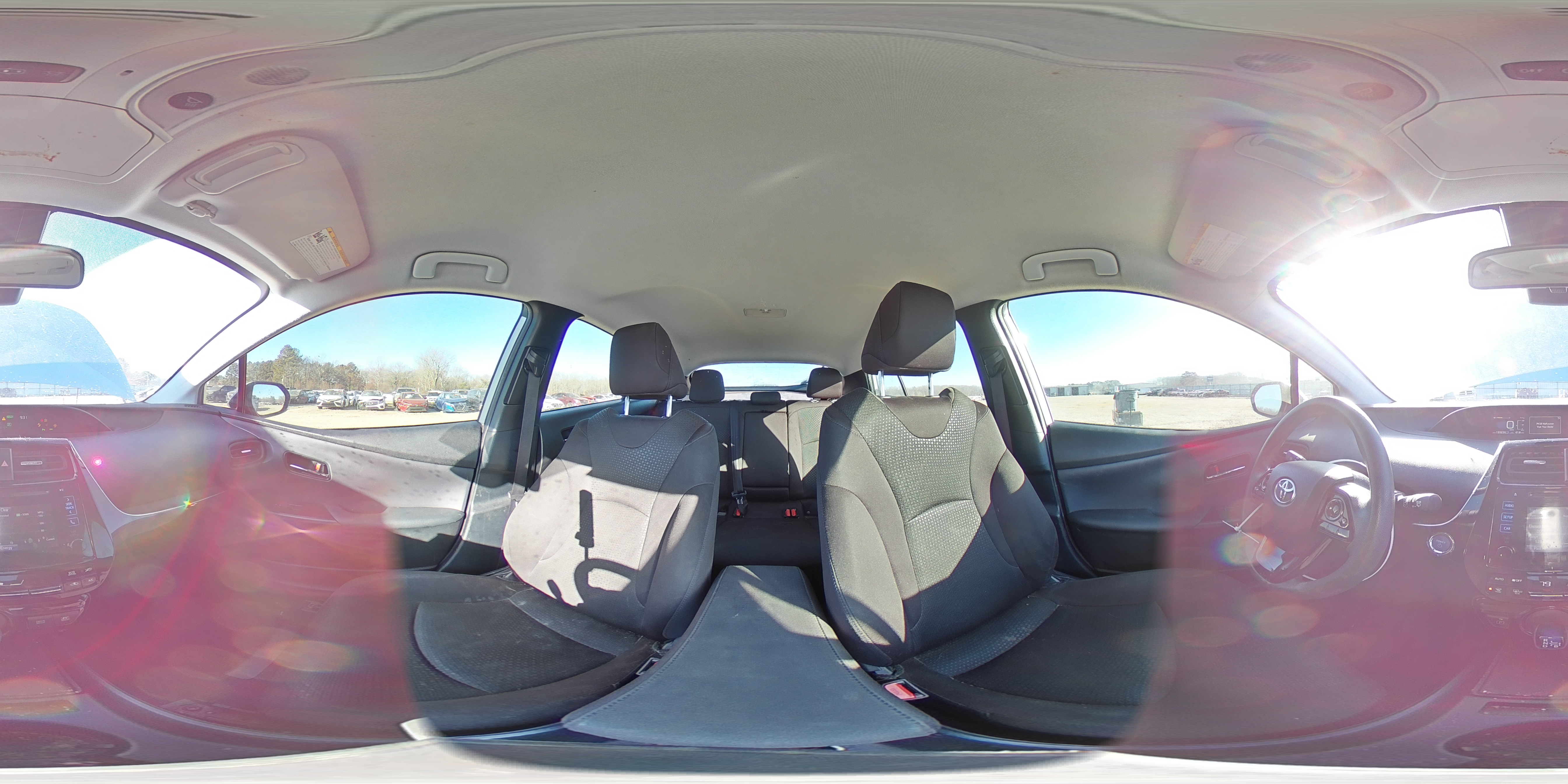2019 Toyota Prius - Image 12