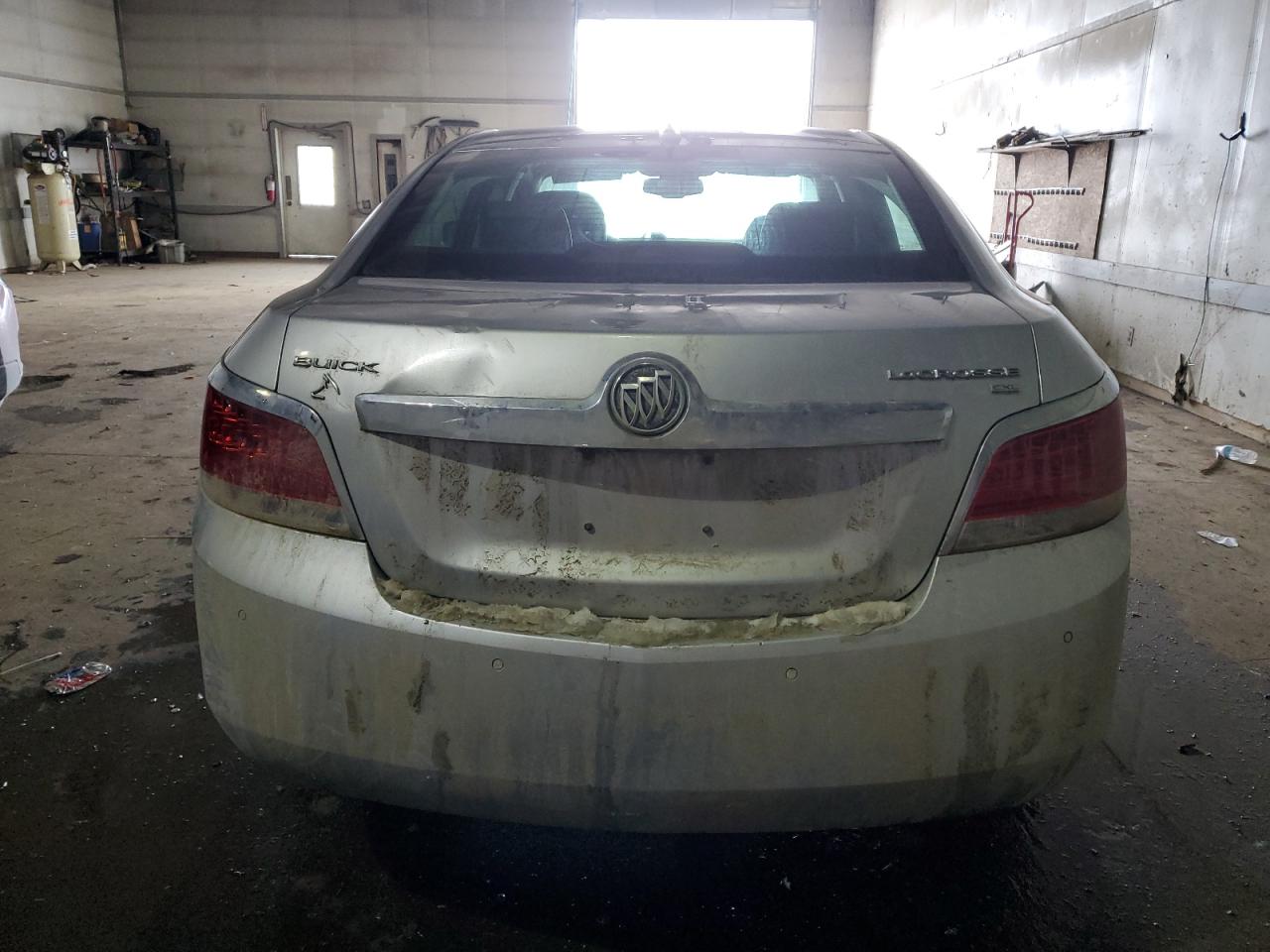2010 Buick LaCrosse - Image 6