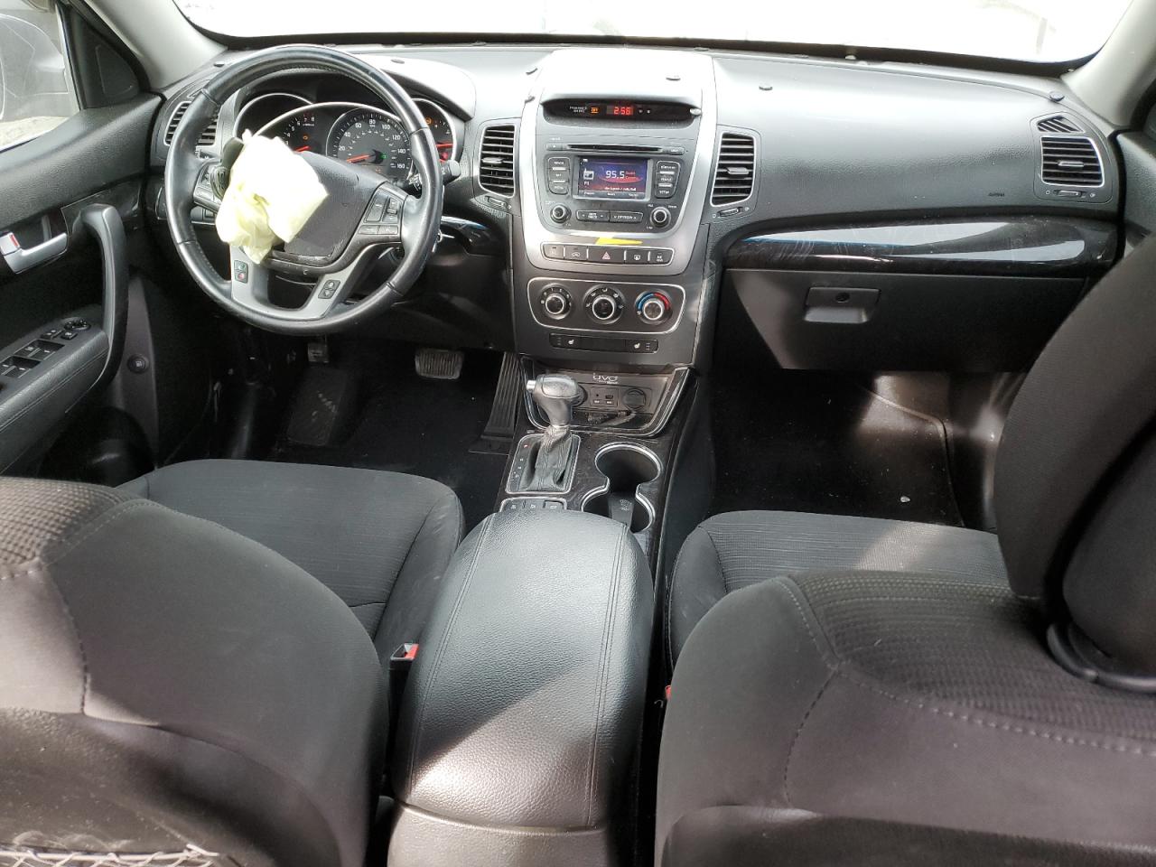 2015 Kia Sorento - Image 8