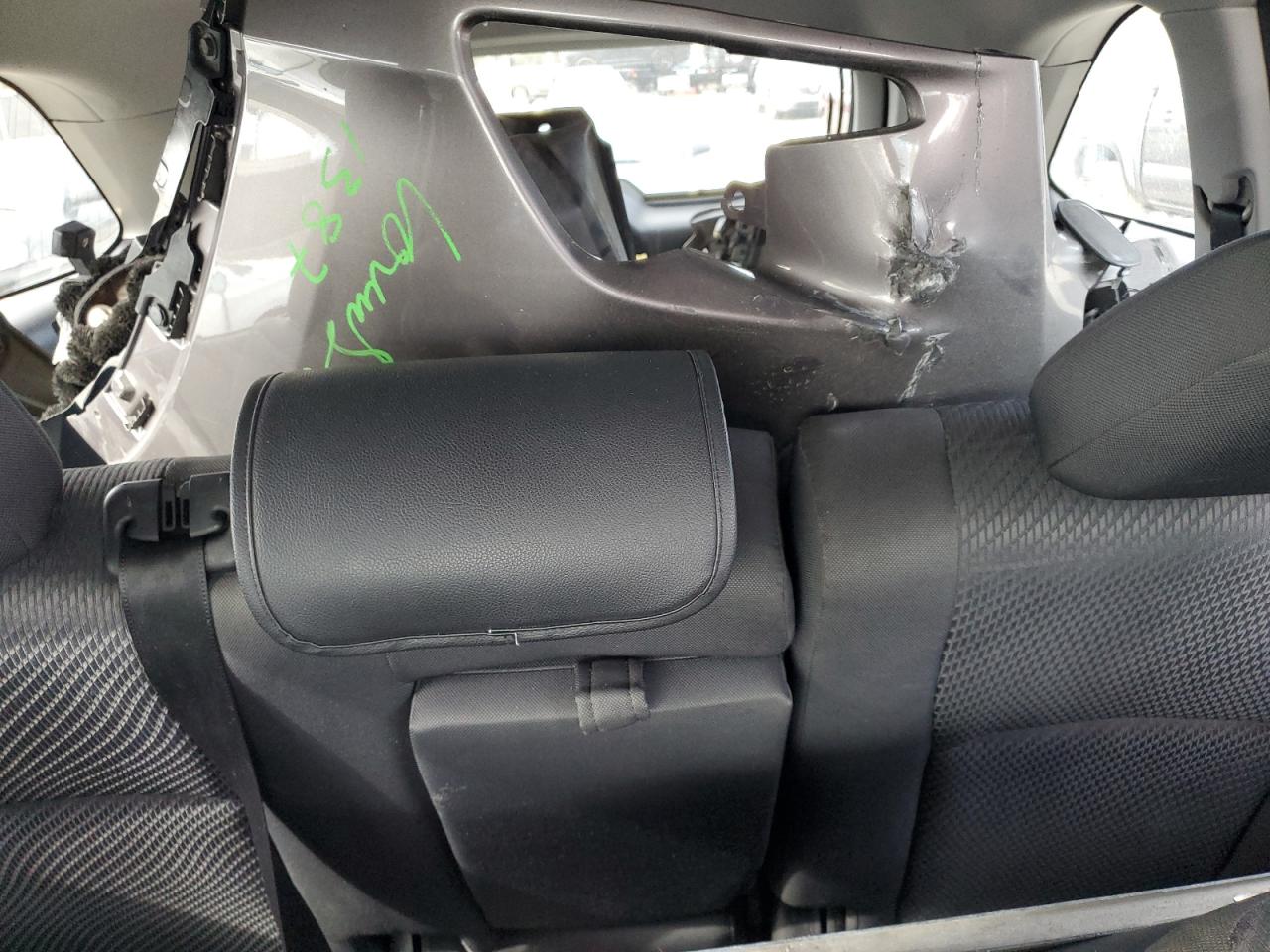 2014 Toyota Highlander - Image 10