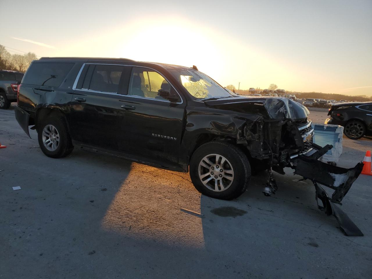 2020 Chevrolet Suburban - Image 4