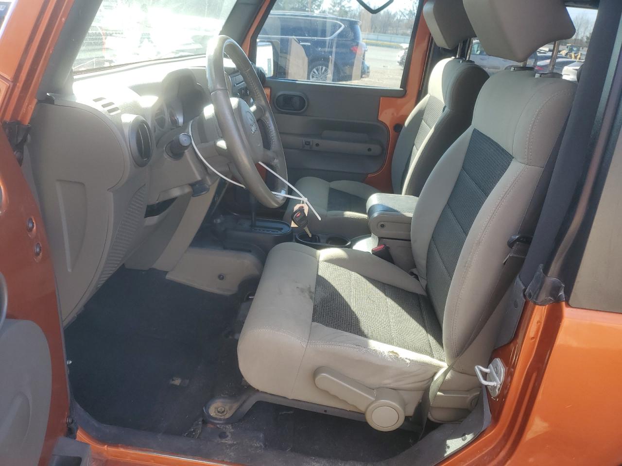 2010 Jeep Wrangler - Image 7